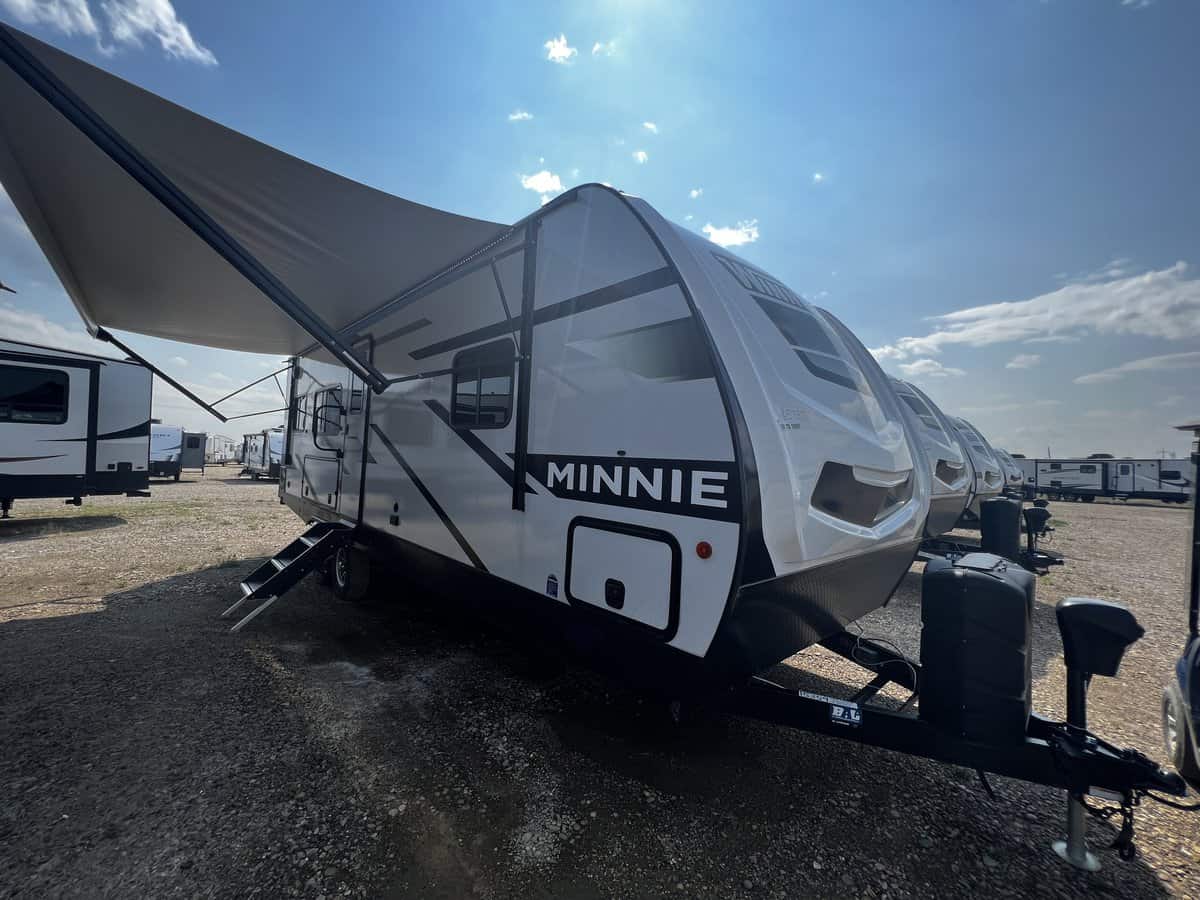 NEW 2023 Winnebago MINNIE 2630 MLRK